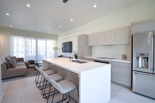 Stylish Dubai apartment ideal for Airbnb Superhost hosting